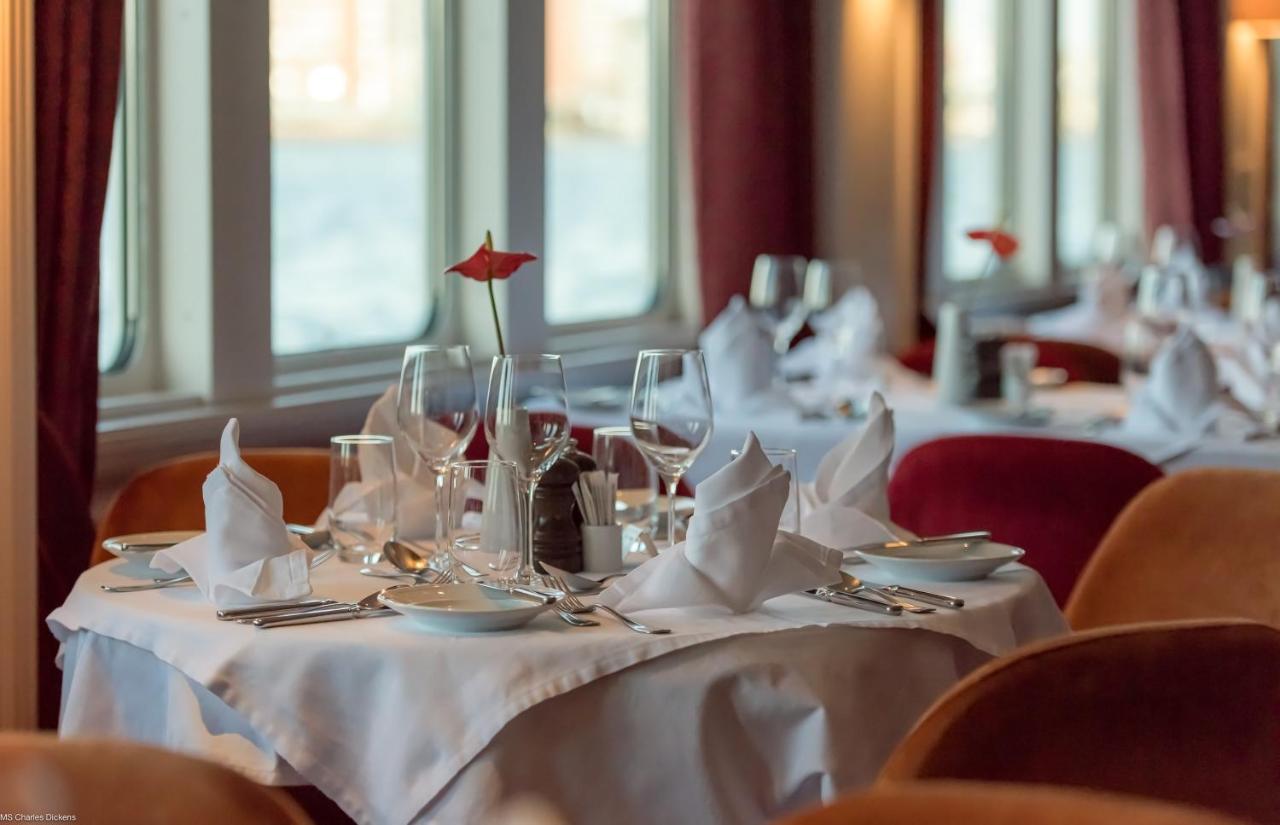 Hotel Select Ms Charles Dickens Neuss Esterno foto