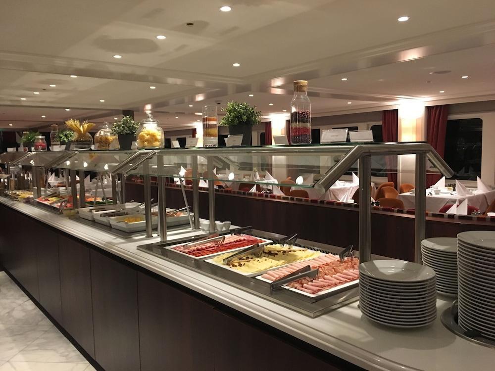 Hotel Select Ms Charles Dickens Neuss Esterno foto